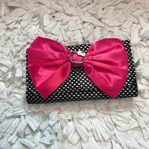 Bow & Hearts Hello Kitty Sanrio Clutch